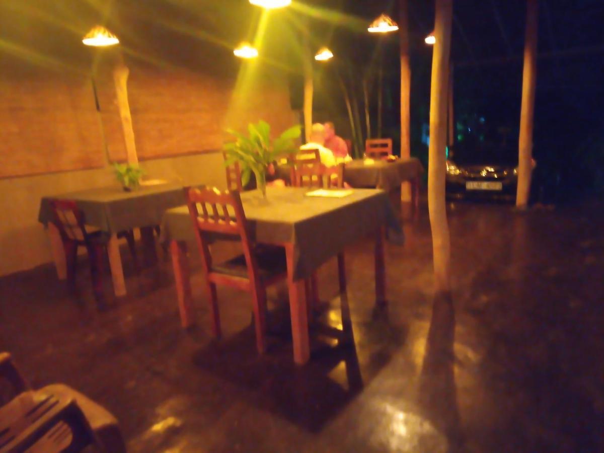 Sansala Guesthouse & Restaurant 탕갈레 외부 사진