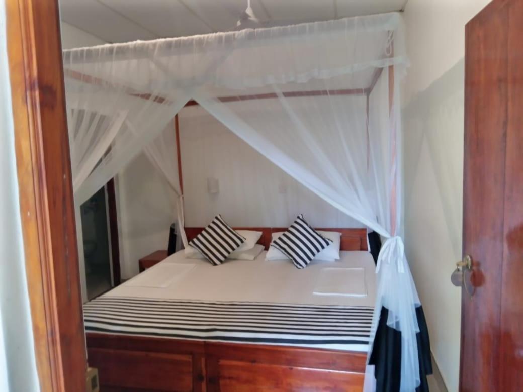 Sansala Guesthouse & Restaurant 탕갈레 객실 사진