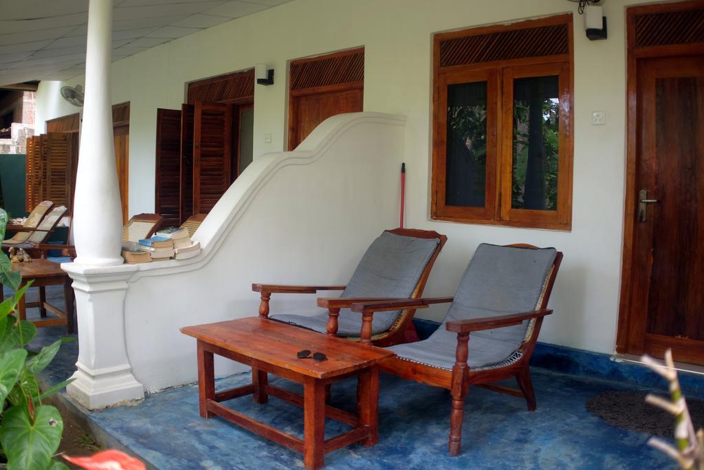 Sansala Guesthouse & Restaurant 탕갈레 외부 사진